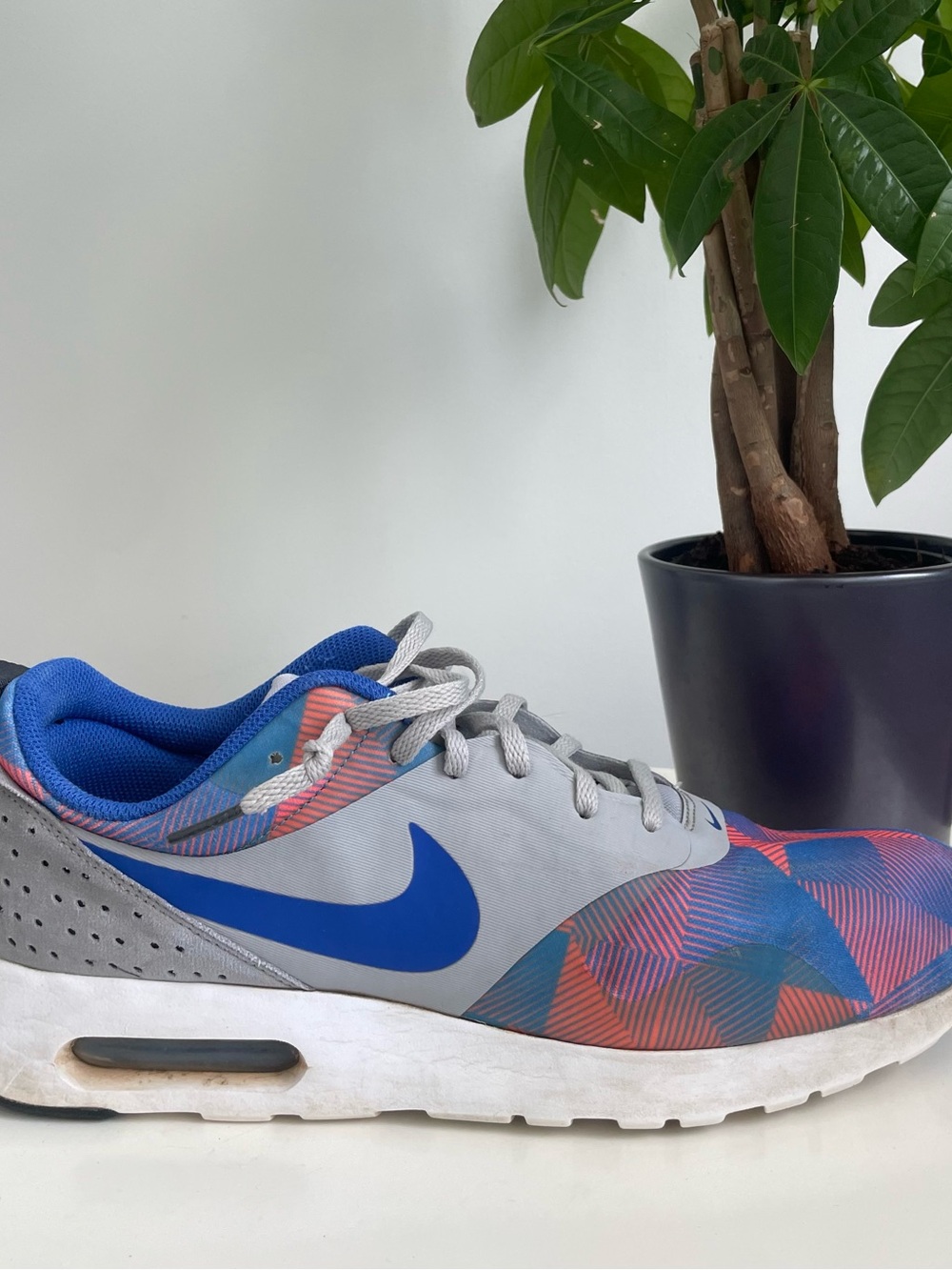 Men Size 10.5 Nike Air Max Tavas Print Grey Blue Hot Lava Shoes